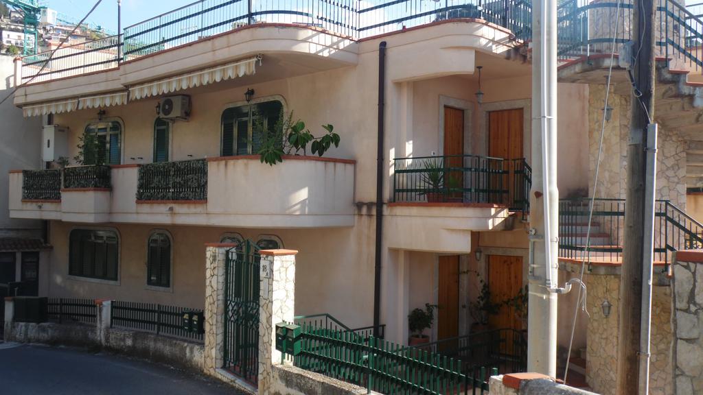 La Casa Di Marilena Appartement Taormina Buitenkant foto